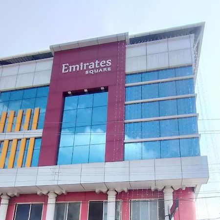 Emirates Residency Hotel Pudunagaram Екстериор снимка
