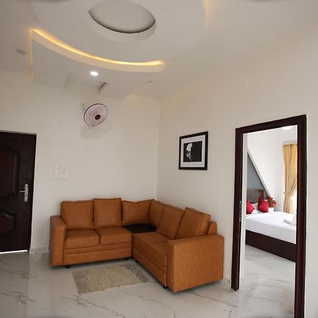 Emirates Residency Hotel Pudunagaram Екстериор снимка
